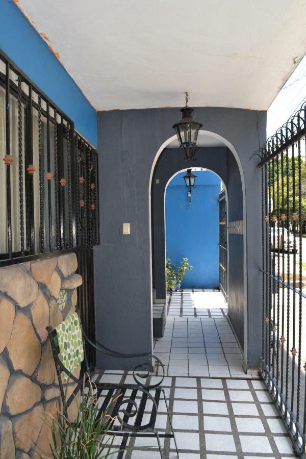ليون Hotel Y Suites Los Alcatraces المظهر الخارجي الصورة